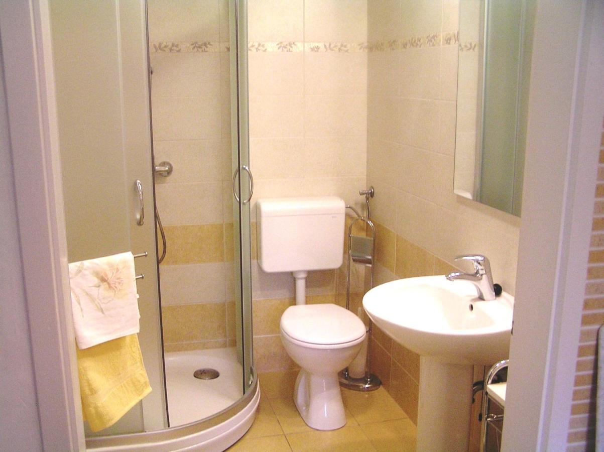 Apartment Petrovic Korcula Town Luaran gambar