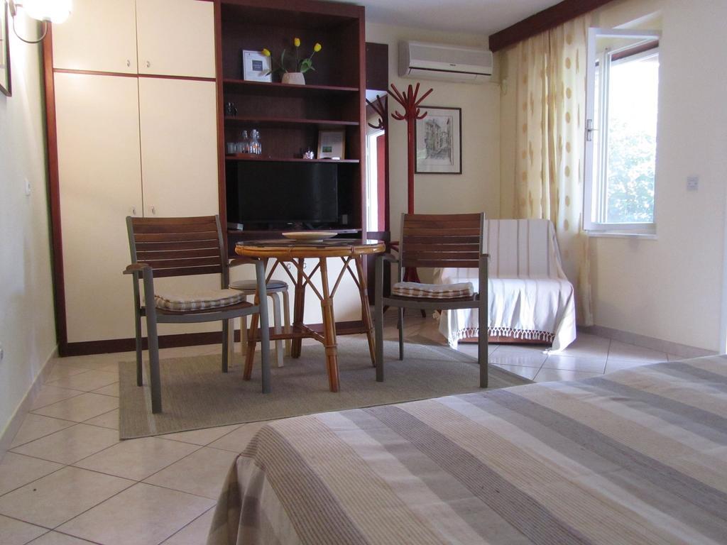 Apartment Petrovic Korcula Town Luaran gambar