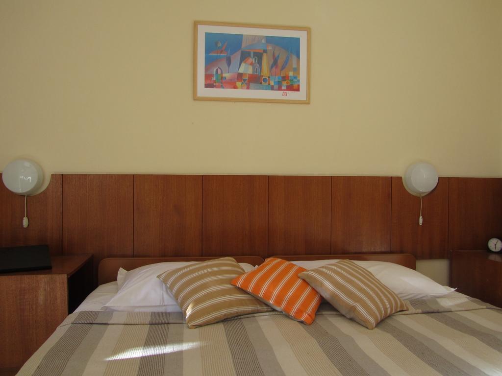 Apartment Petrovic Korcula Town Luaran gambar