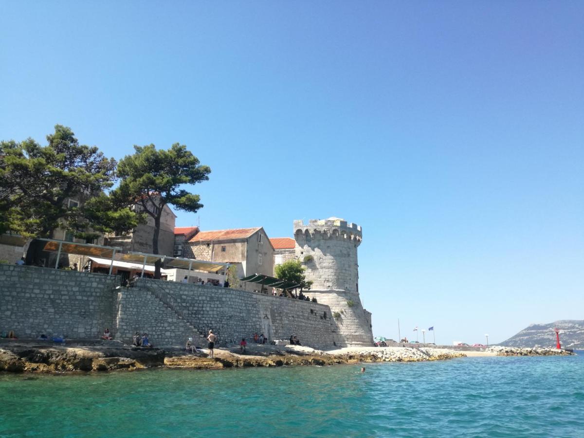 Apartment Petrovic Korcula Town Luaran gambar