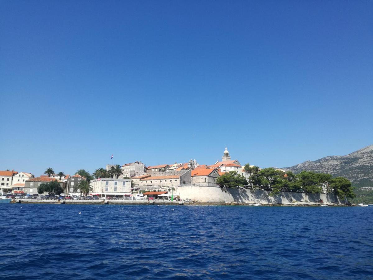 Apartment Petrovic Korcula Town Luaran gambar
