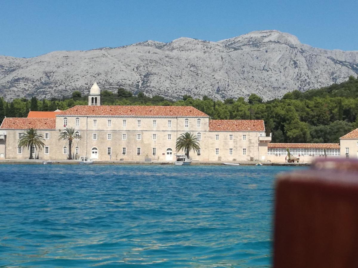 Apartment Petrovic Korcula Town Luaran gambar