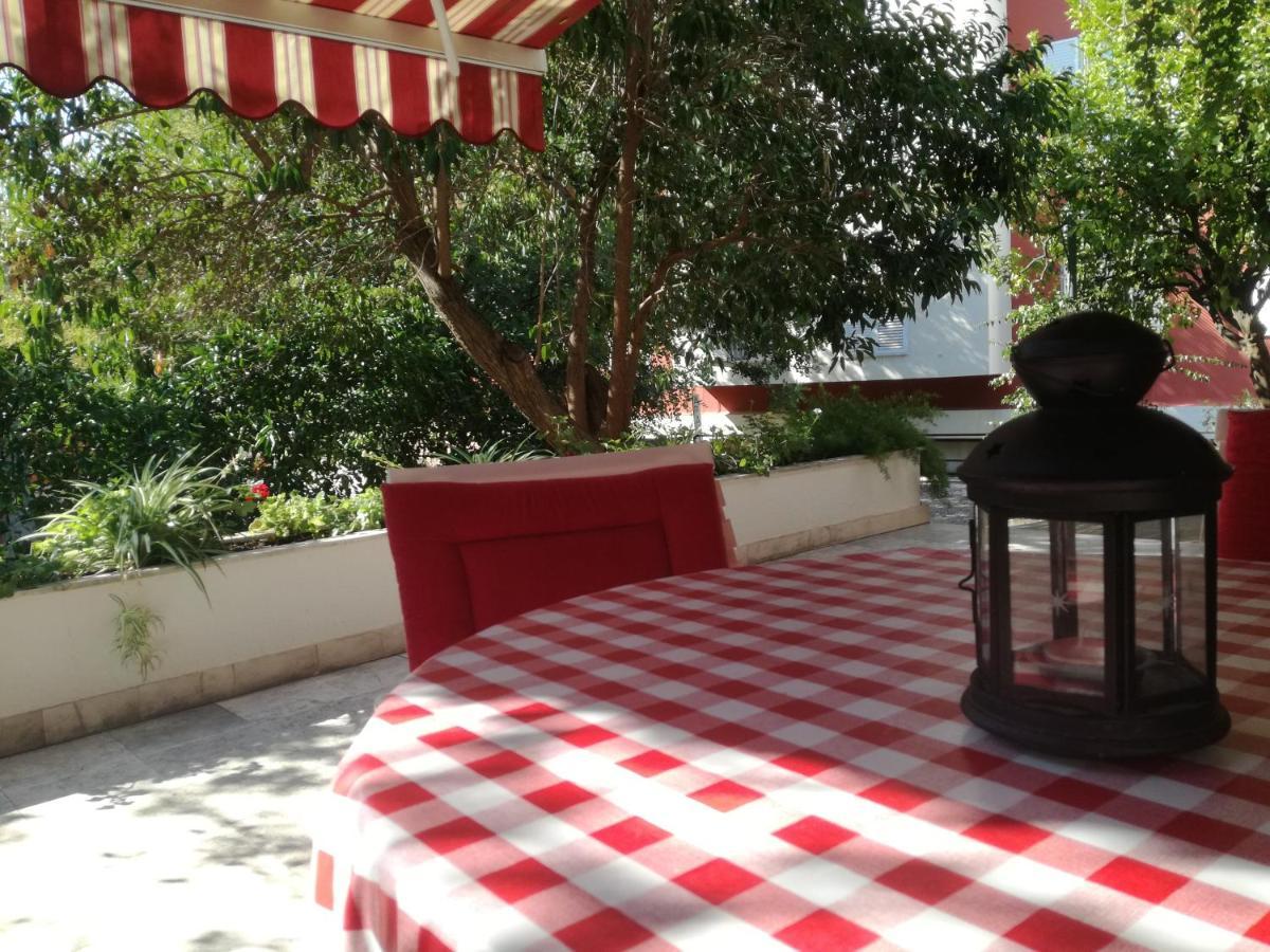 Apartment Petrovic Korcula Town Luaran gambar