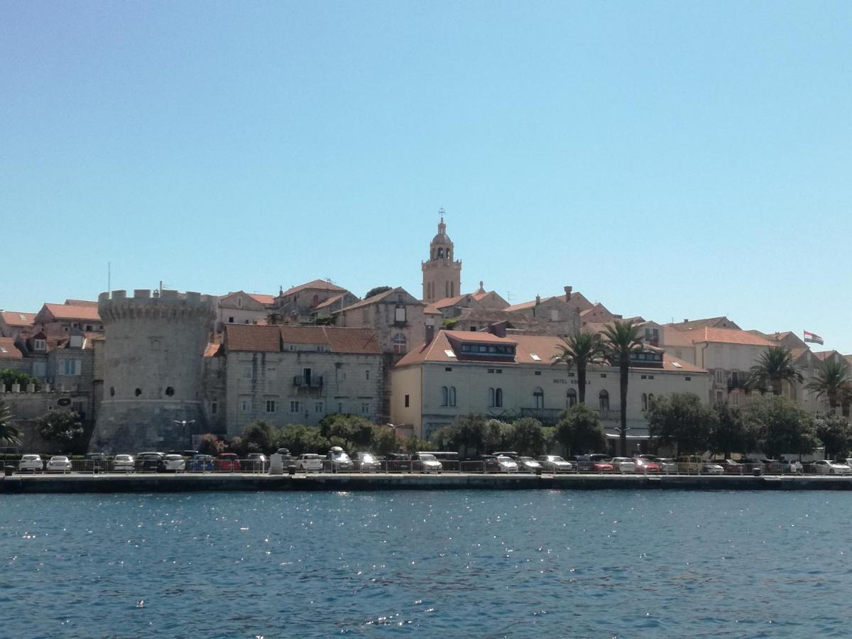 Apartment Petrovic Korcula Town Luaran gambar